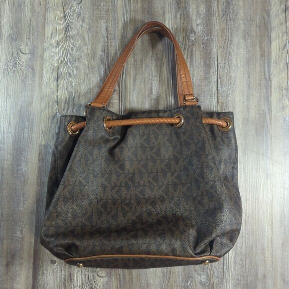 Michael Kors Brown/Tan Signature Coated Leather Jet Set Drawstring Bag Large - Picture 11 of 14